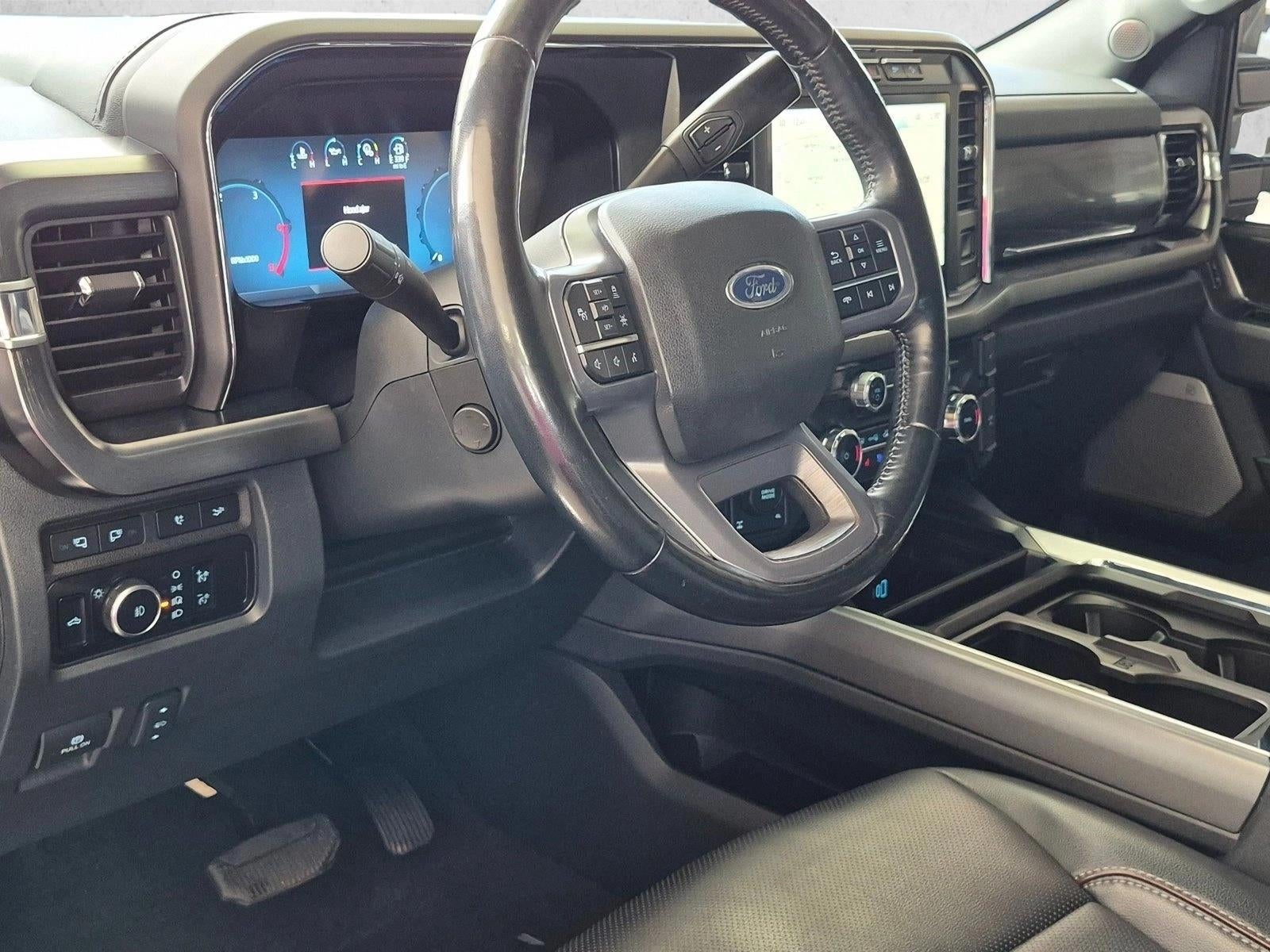 2023 Ford Super Duty F-250 SRW LARIAT 4WD Crew Cab 6.75' Box
