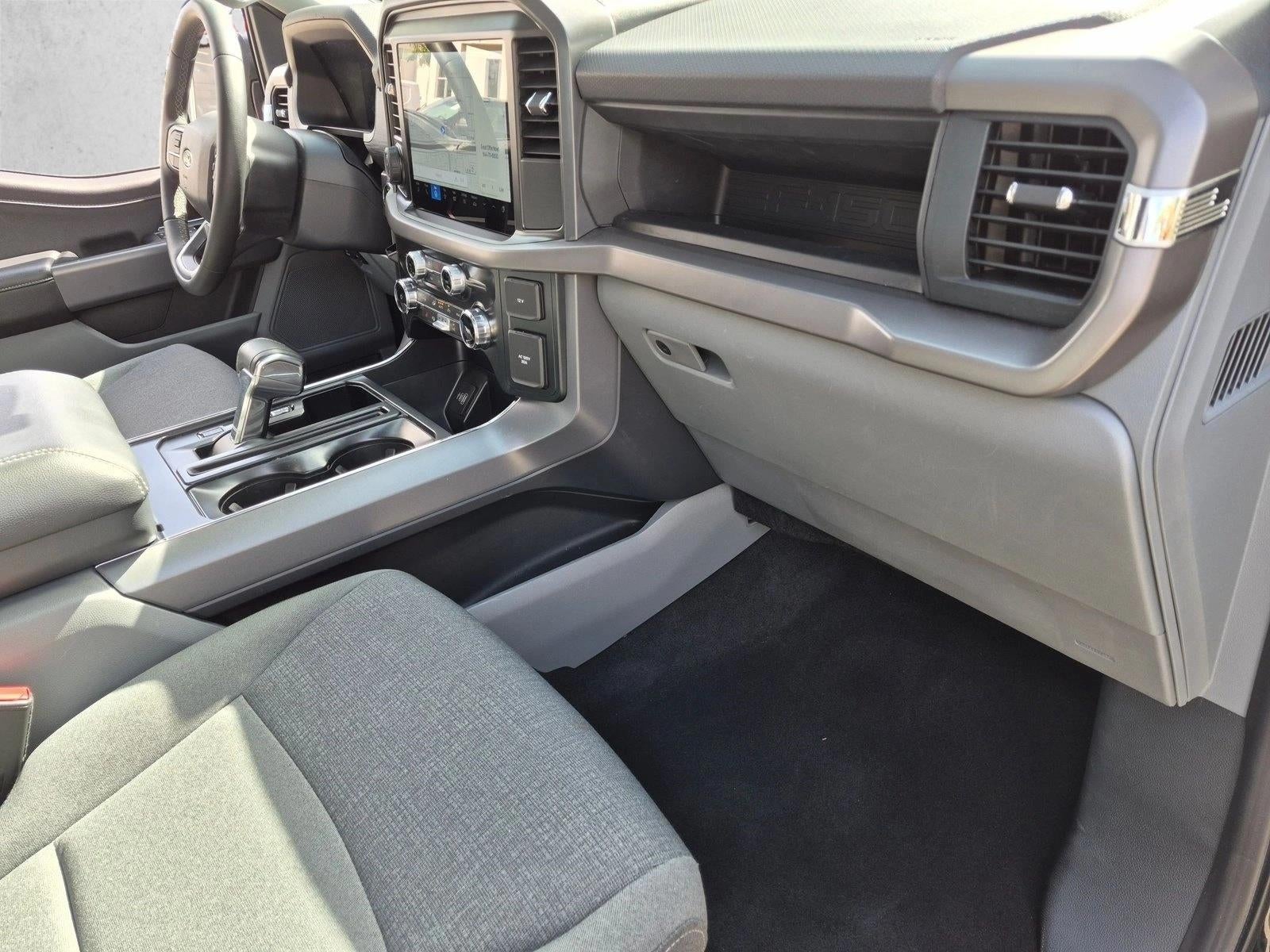 2025 Ford F-150 Lightning XLT 4WD SuperCrew 5.5' Box