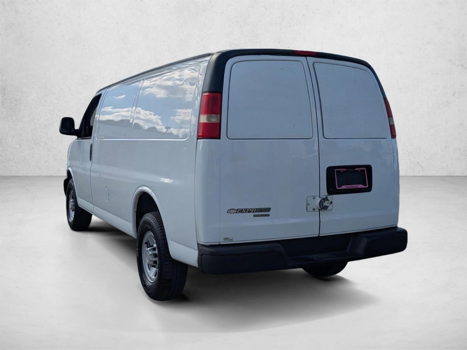 2015 Chevrolet Express Cargo Van 2500 Regular Wheelbase Rear-Wheel Drive