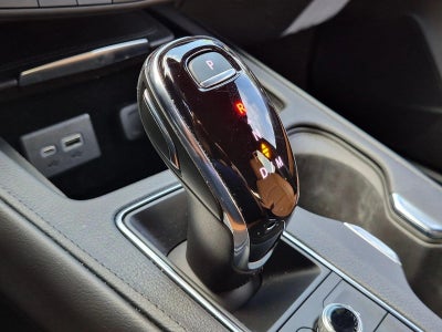 2024 Cadillac XT4 FWD 4dr Premium Luxury