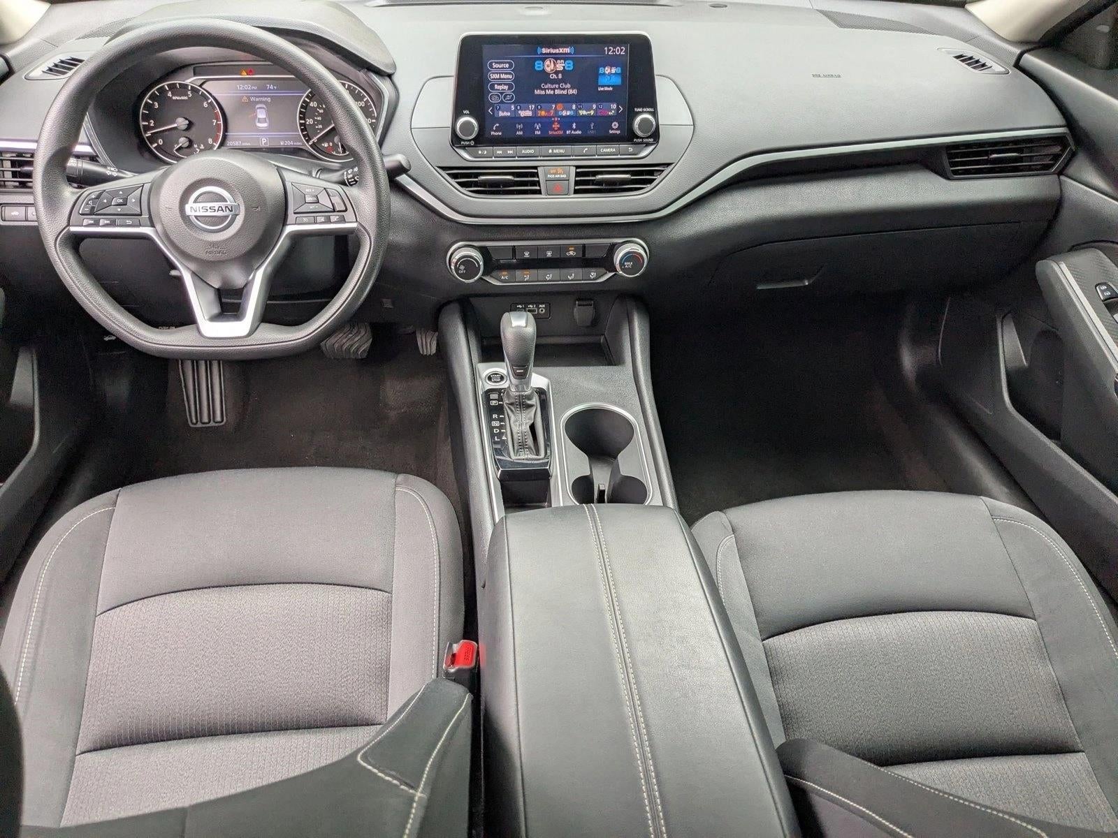 2022 Nissan Altima 2.5 SV Sedan