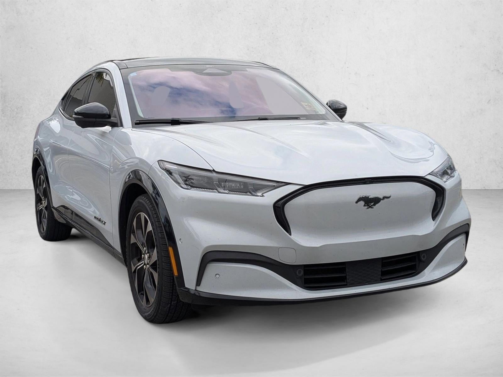 2022 Ford Mustang Mach-E Premium RWD