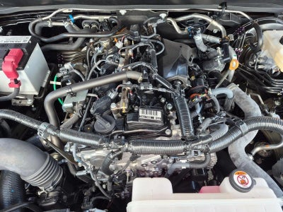 2026 Toyota Tacoma 2WD 2WD SR5 Double Cab 5' Bed AT (SE)