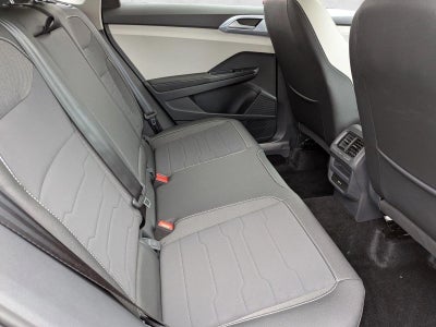 2025 Volkswagen Taos SE FWD