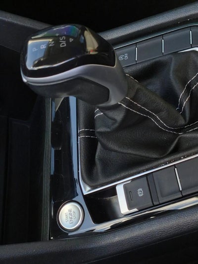 2023 Volkswagen Taos SE FWD