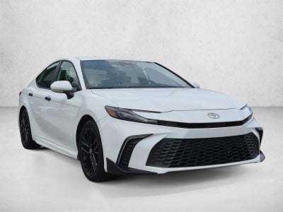 2025 Toyota Camry SE (Natl)
