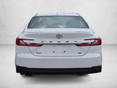 2025 Toyota Camry SE (Natl)
