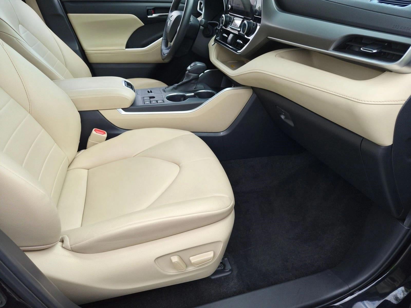 2024 Toyota Highlander XLE FWD (Natl)