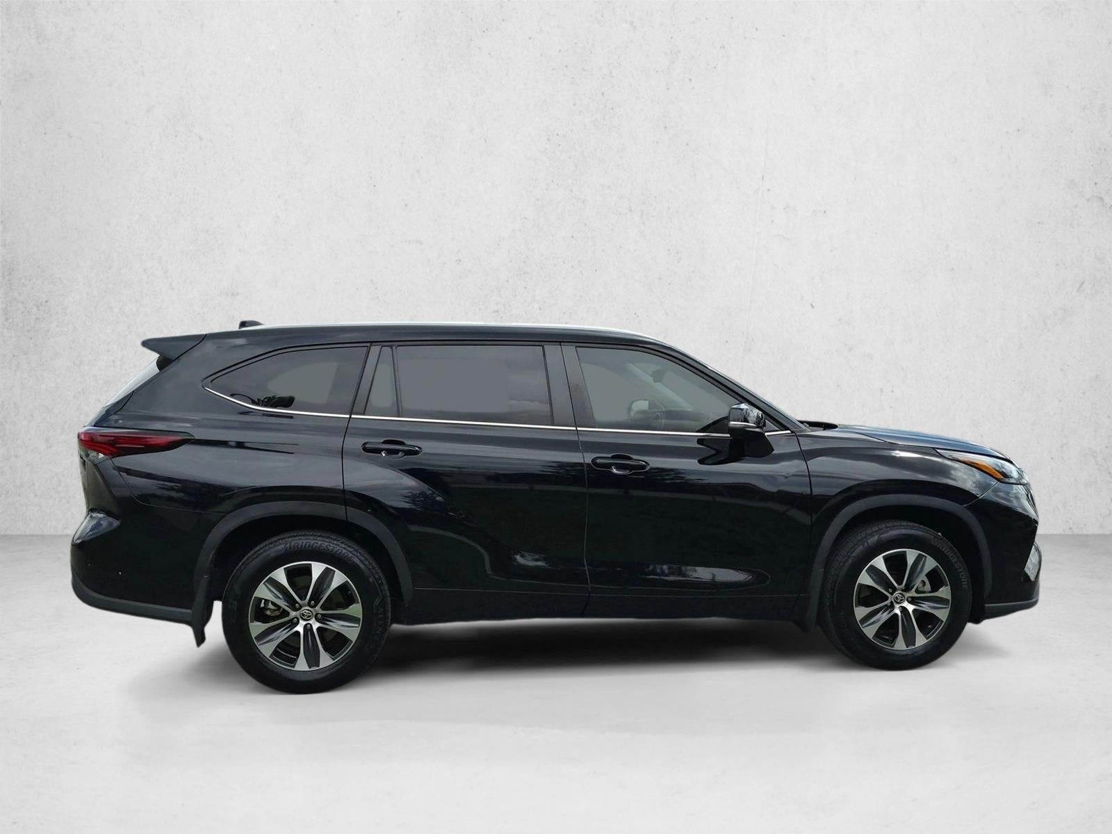 2024 Toyota Highlander XLE FWD (Natl)