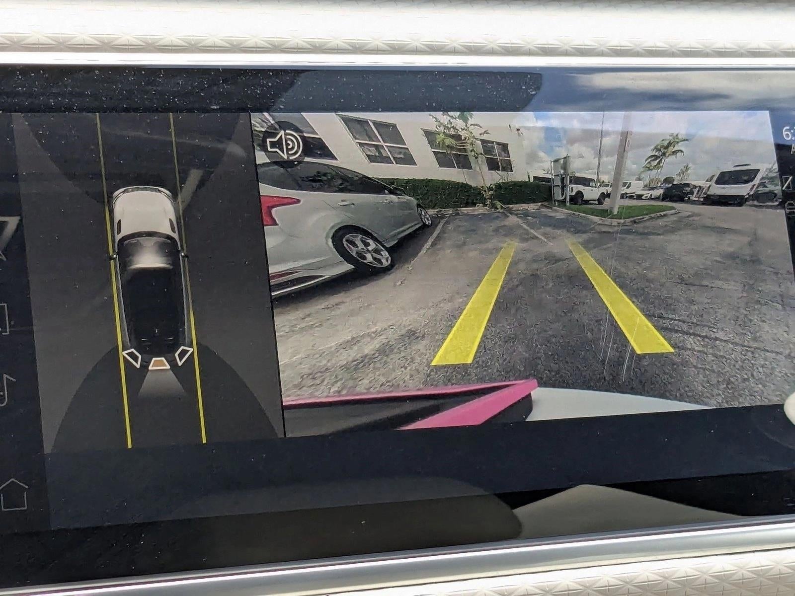 2022 Land Rover Range Rover Velar P250 R-Dynamic S