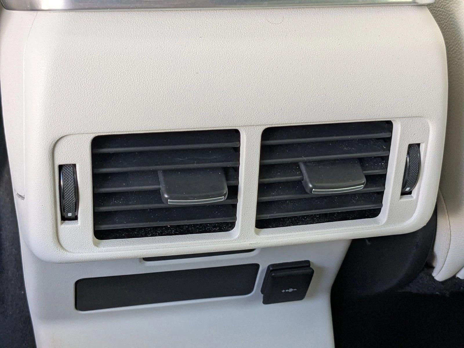 2022 Land Rover Range Rover Velar P250 R-Dynamic S