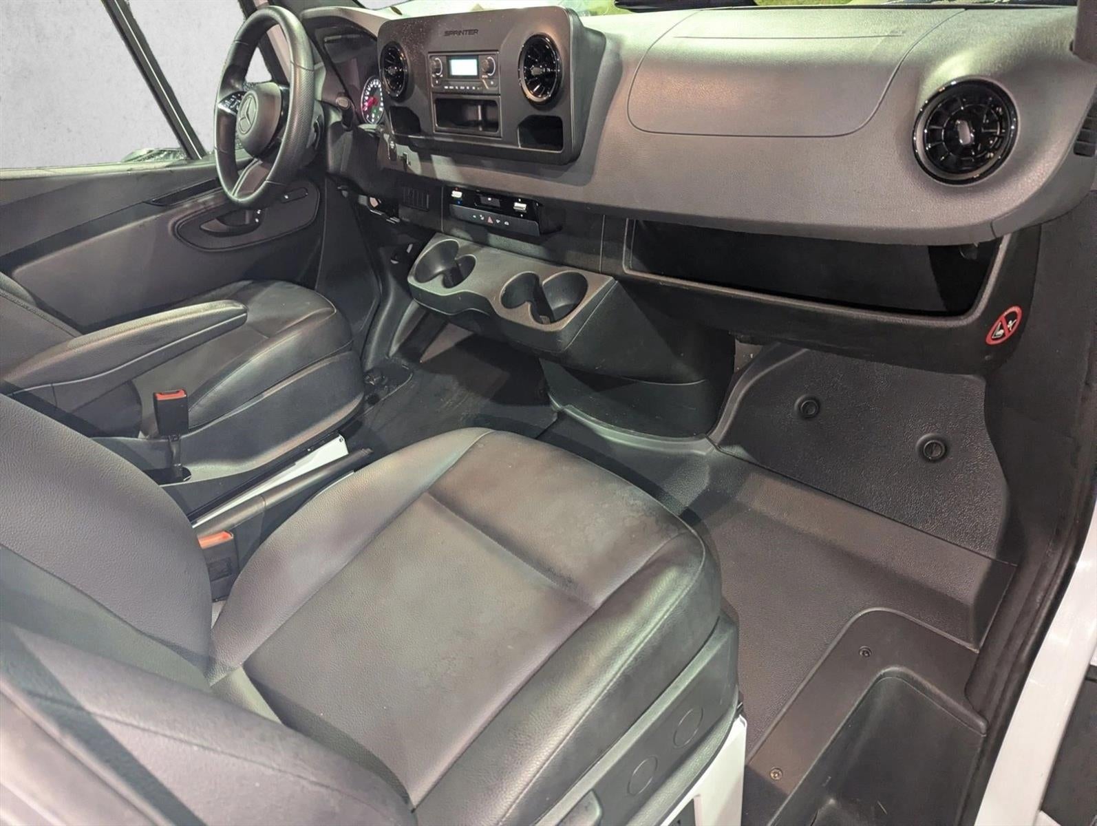 2025 Mercedes-Benz Sprinter Cargo Van 2500 Standard Roof I4 Diesel 144" RWD