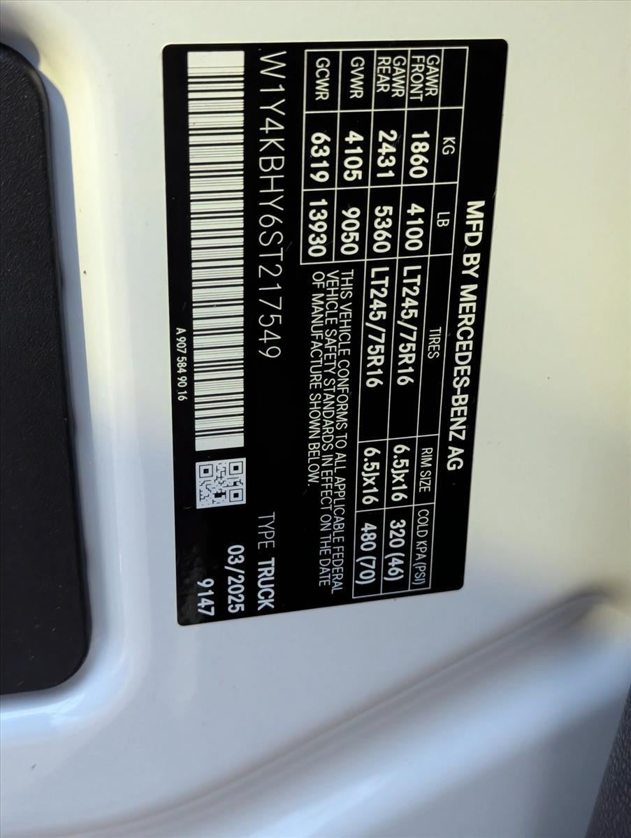 2025 Mercedes-Benz Sprinter Cargo Van 2500 Standard Roof I4 Diesel 144" RWD