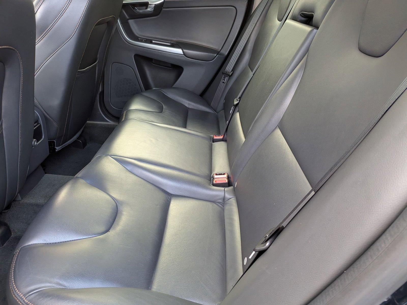 2017 Volvo XC60 T5 FWD Dynamic