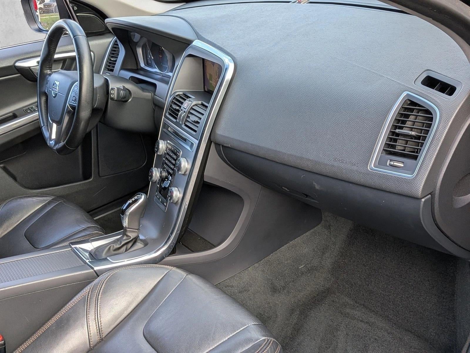 2017 Volvo XC60 T5 FWD Dynamic