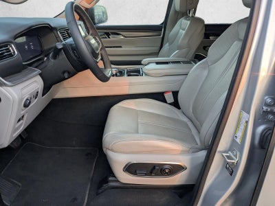 2024 Jeep Wagoneer L Series II 4x2 *Ltd Avail*