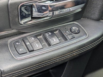 2016 RAM 1500 4WD Crew Cab 5.7 Ft Box Laramie