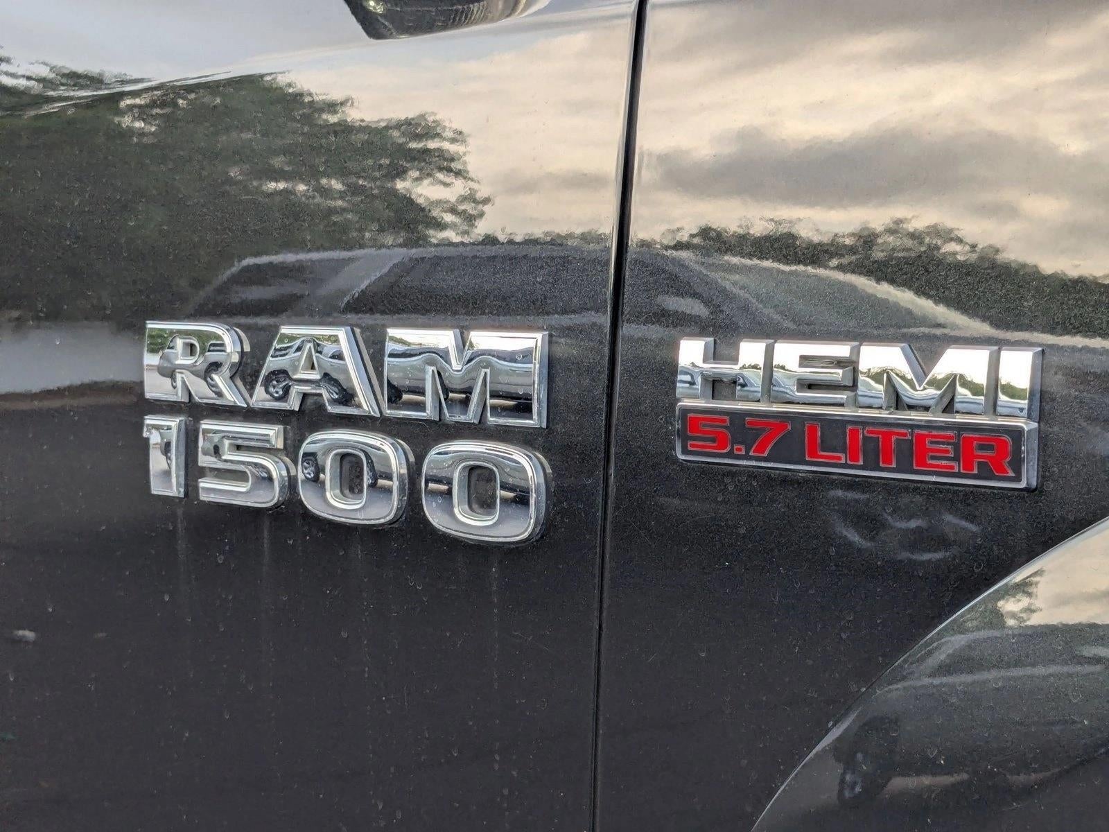 2016 RAM 1500 4WD Crew Cab 5.7 Ft Box Laramie