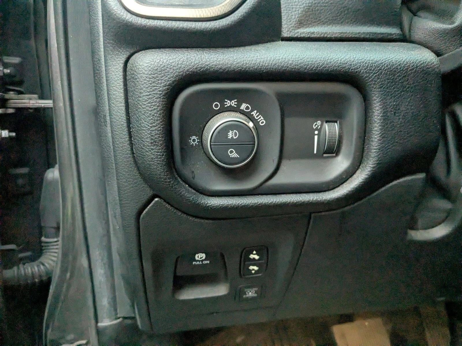 2020 RAM 1500 Rebel 4x4 Crew Cab 5'7" Box