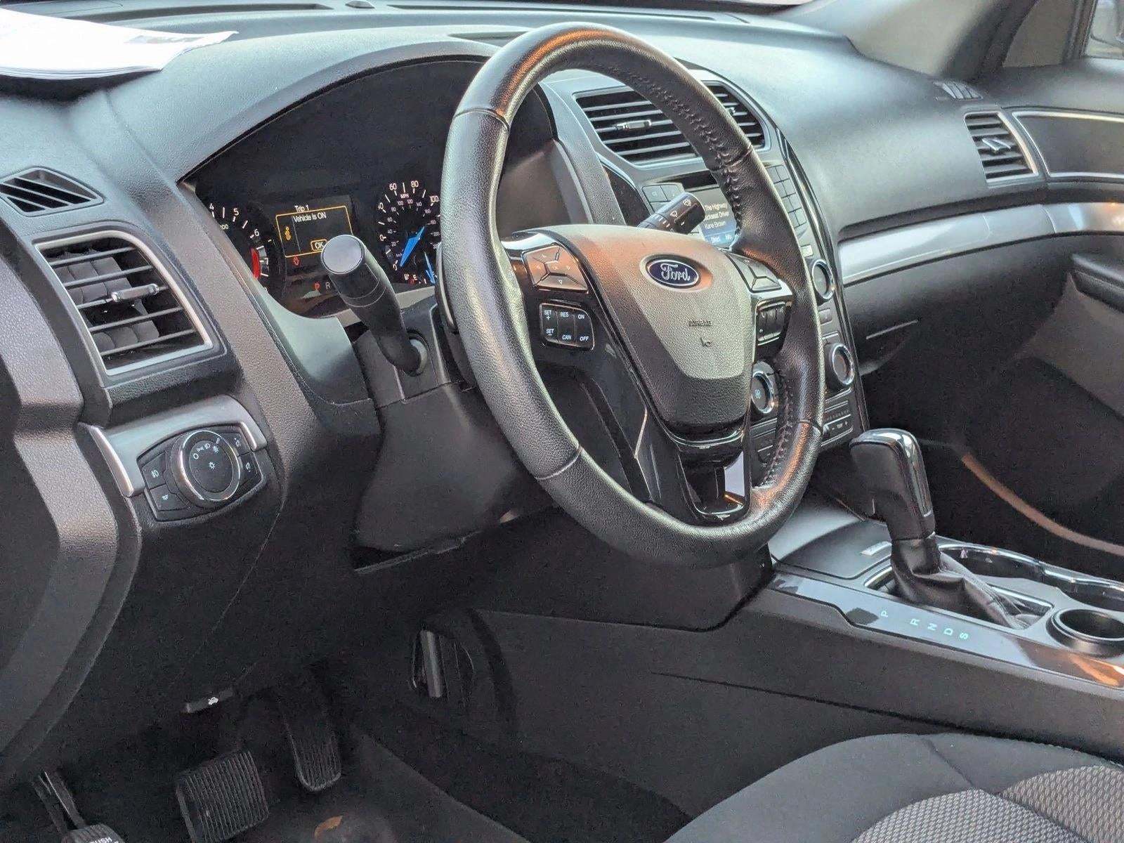 2017 Ford Explorer XLT FWD