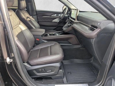 2025 Ford Explorer Platinum RWD