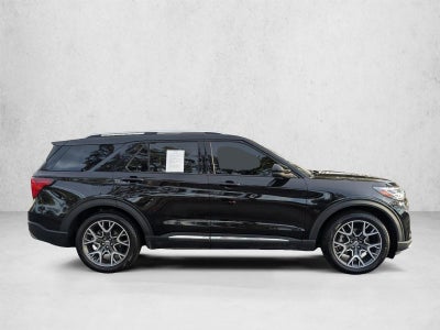 2025 Ford Explorer Platinum RWD