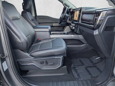 2023 Ford Super Duty F-250 SRW LARIAT 4WD Crew Cab 6.75' Box