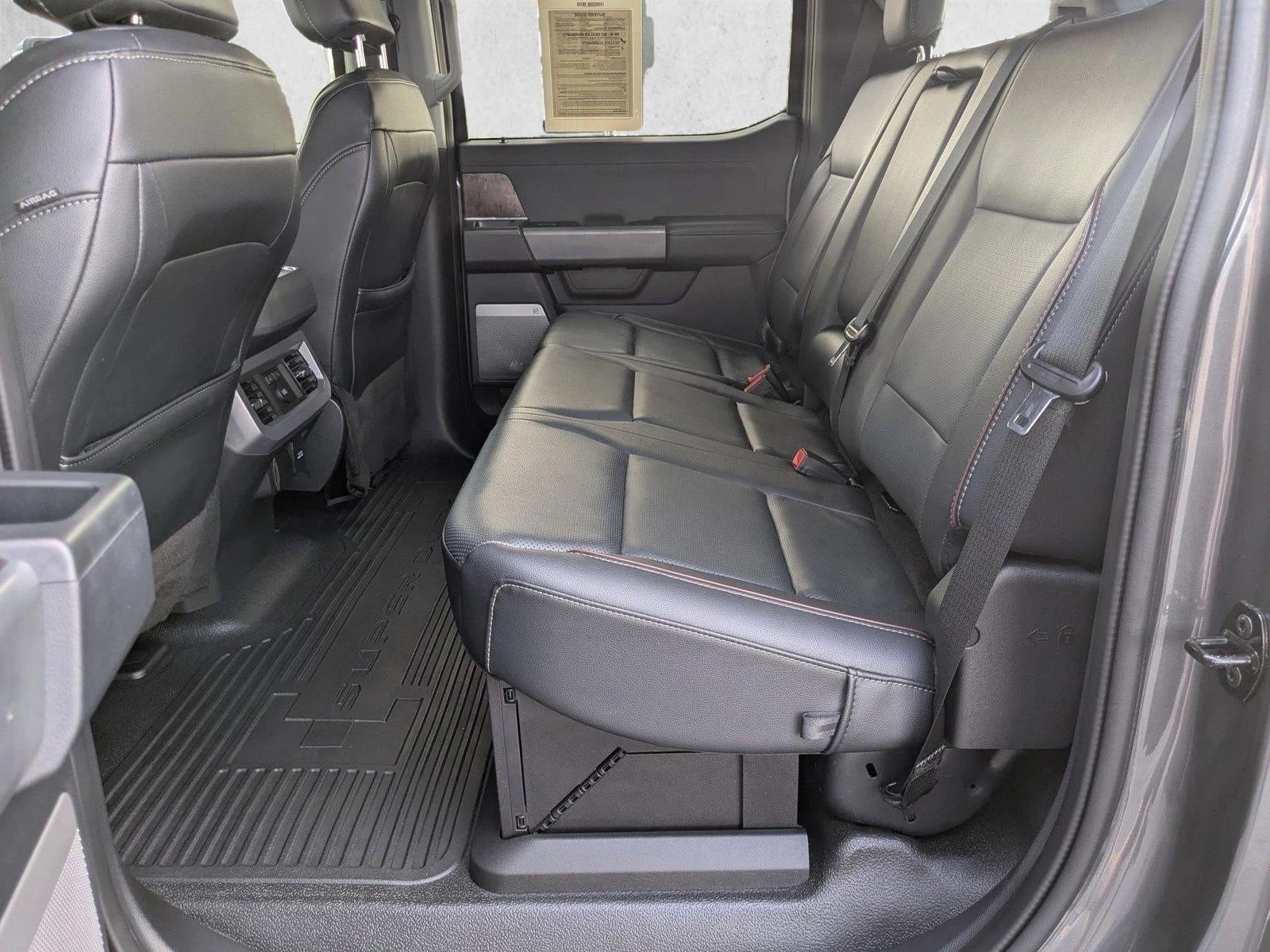 2023 Ford Super Duty F-250 SRW LARIAT 4WD Crew Cab 6.75' Box