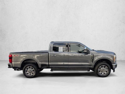 2023 Ford Super Duty F-250 SRW LARIAT 4WD Crew Cab 6.75' Box