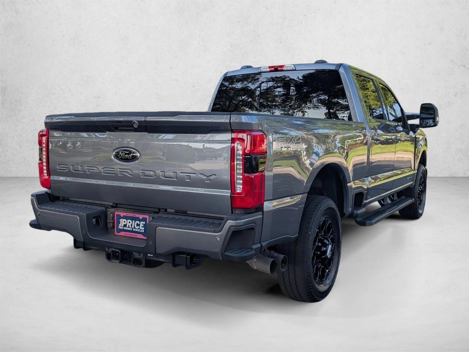 2024 Ford Super Duty F-250 SRW LARIAT 4WD Crew Cab 6.75' Box