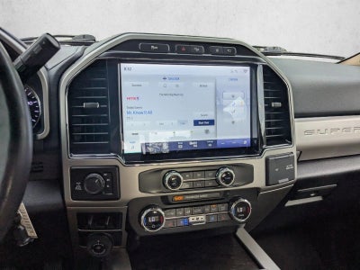 2022 Ford Super Duty F-350 SRW LARIAT 4WD Crew Cab 6.75' Box