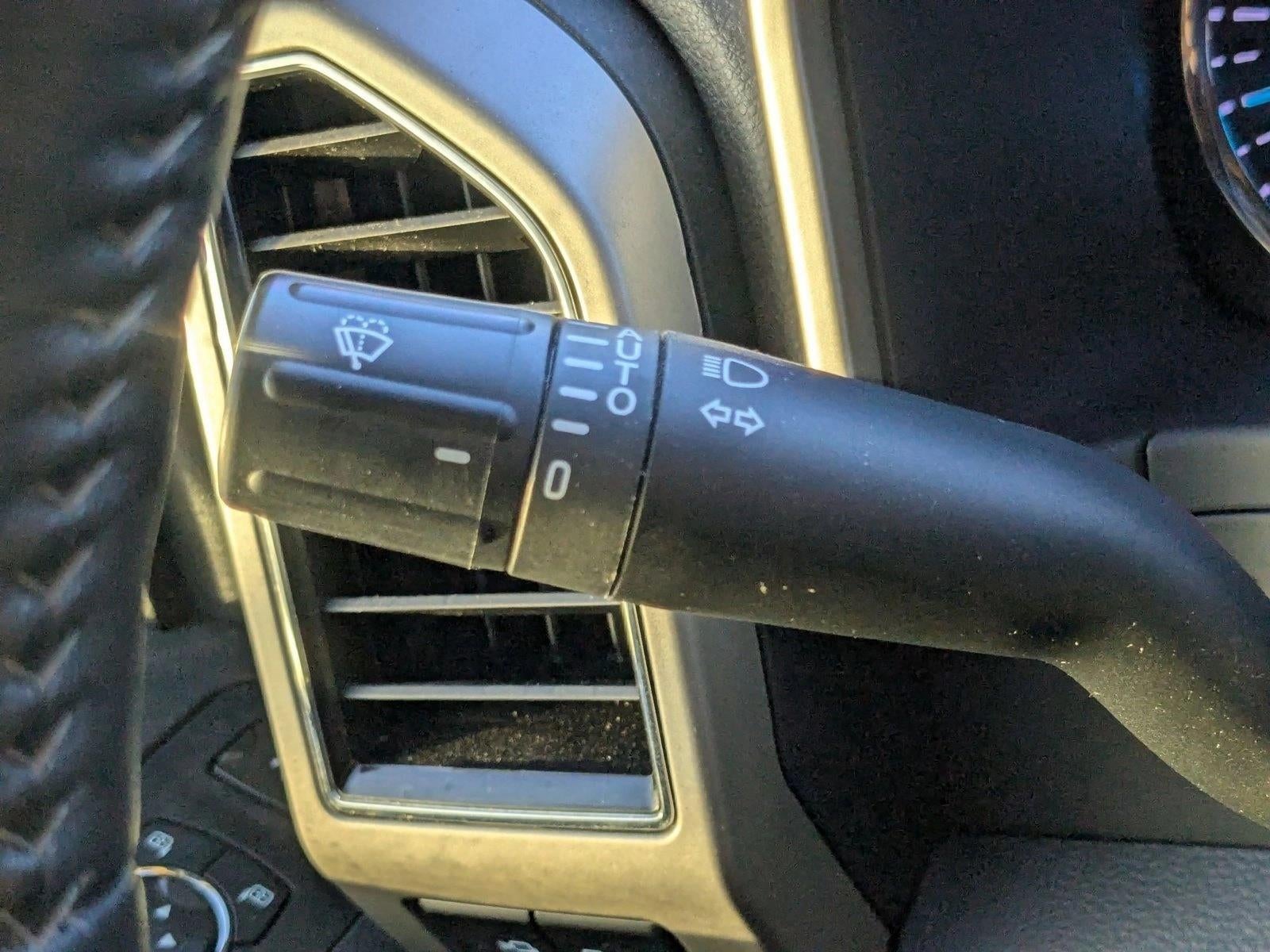 2022 Ford Super Duty F-350 SRW LARIAT 4WD Crew Cab 6.75' Box