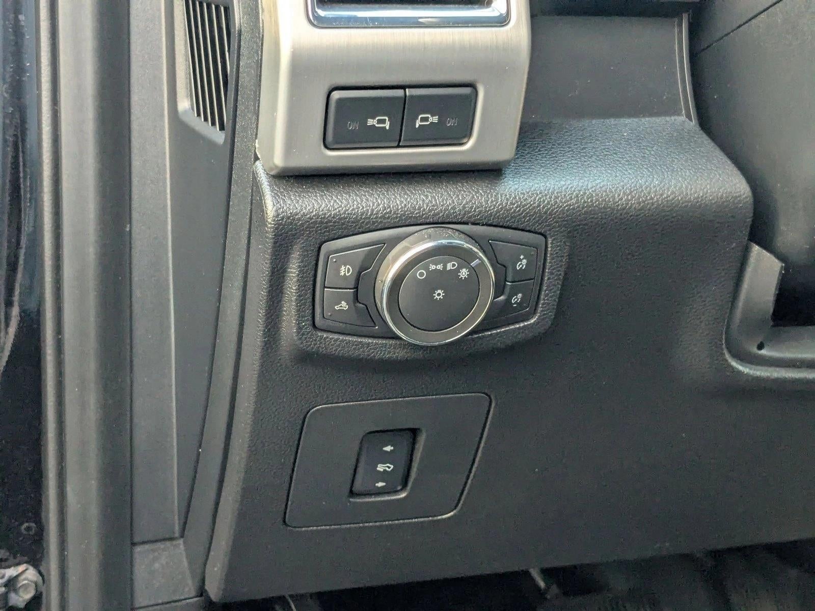 2016 Ford F-150 4WD SuperCrew 5-1/2 Ft Box Platinum