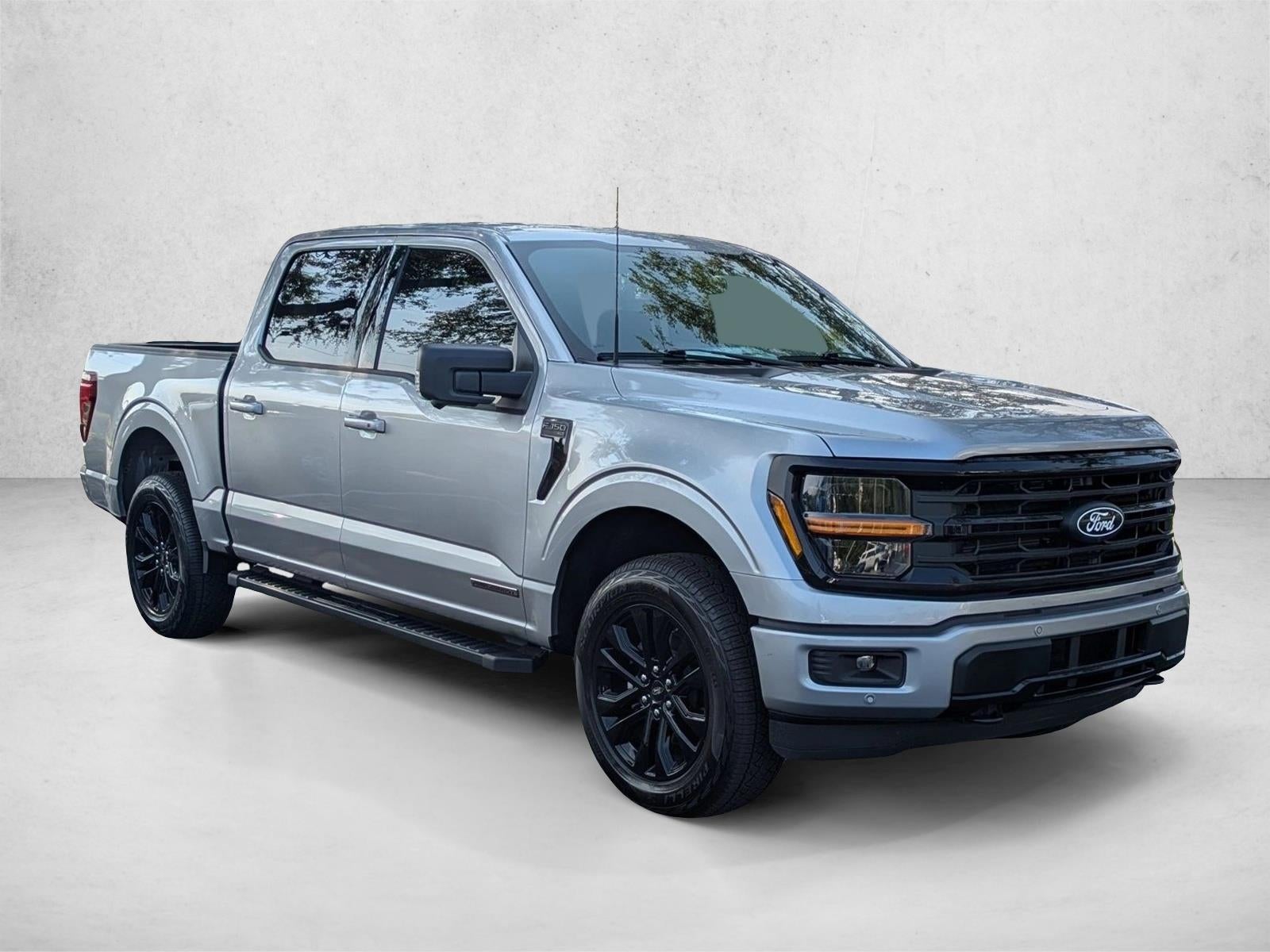 2025 Ford F-150 XLT 4WD SuperCrew 5.5' Box
