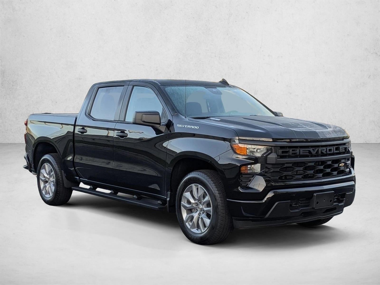 2025 Chevrolet Silverado 1500 Crew Cab Short Box 2-Wheel Drive Custom
