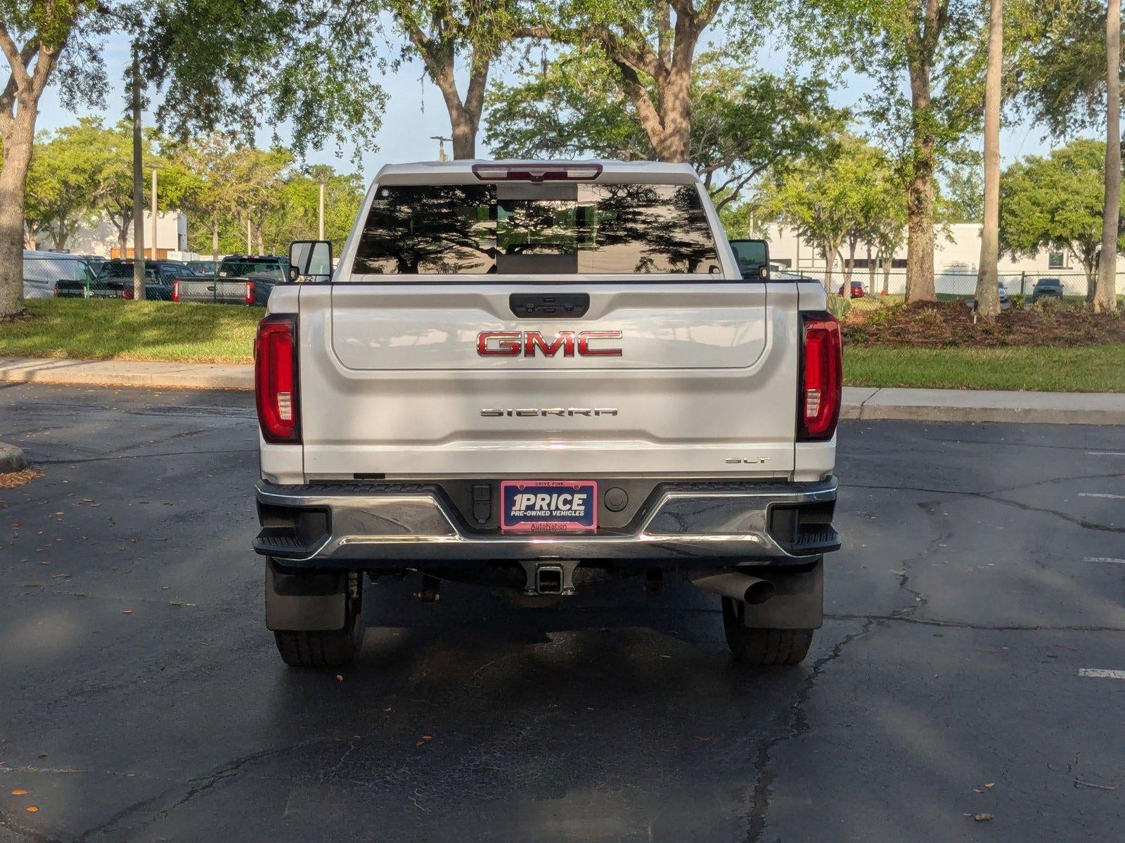 2022 GMC Sierra 2500 HD Crew Cab Standard Box 4-Wheel Drive SLT