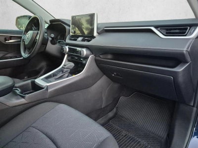 2025 Toyota RAV4 XLE FWD (Natl)