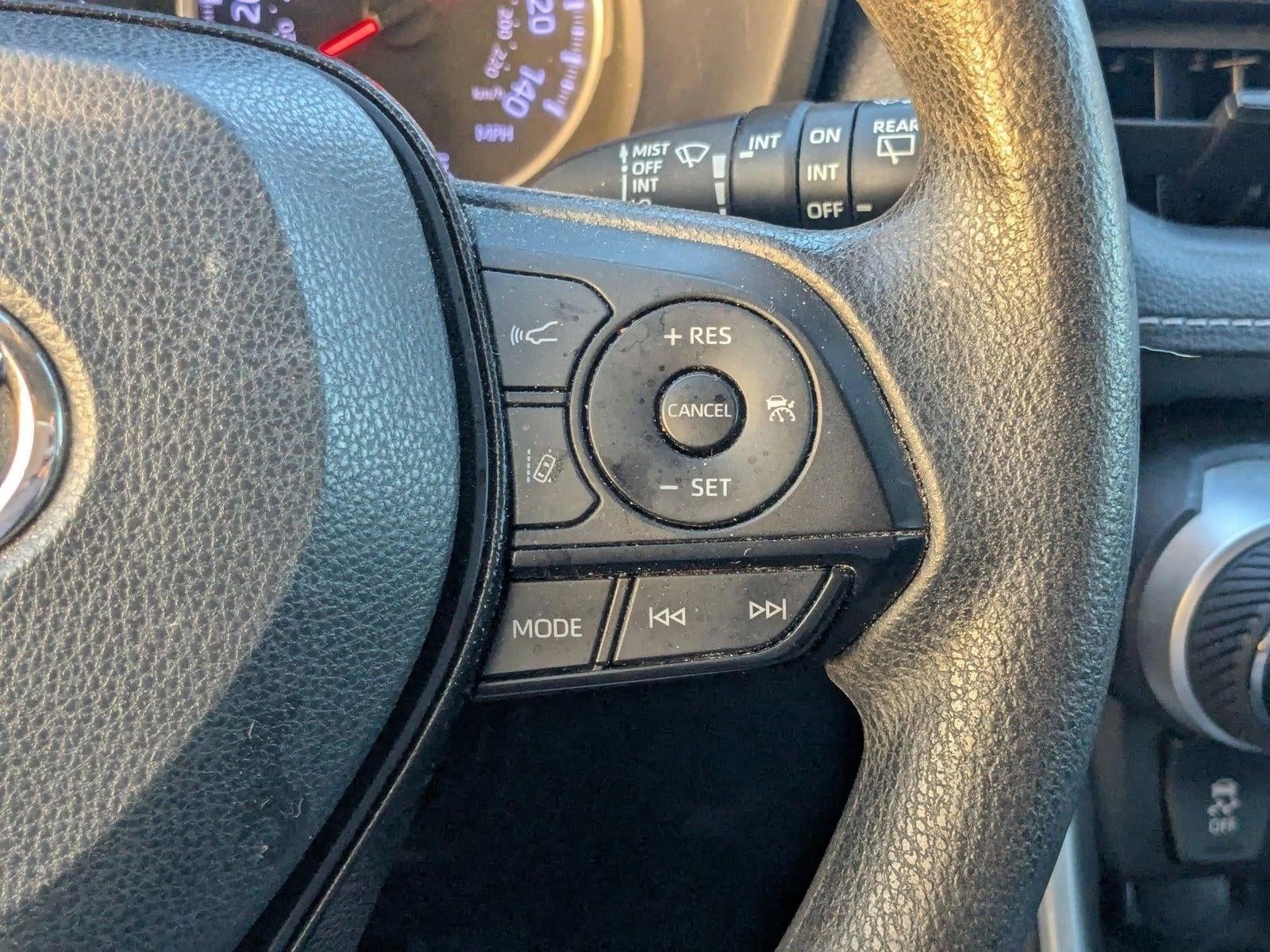 2021 Toyota RAV4 XLE FWD (GS)