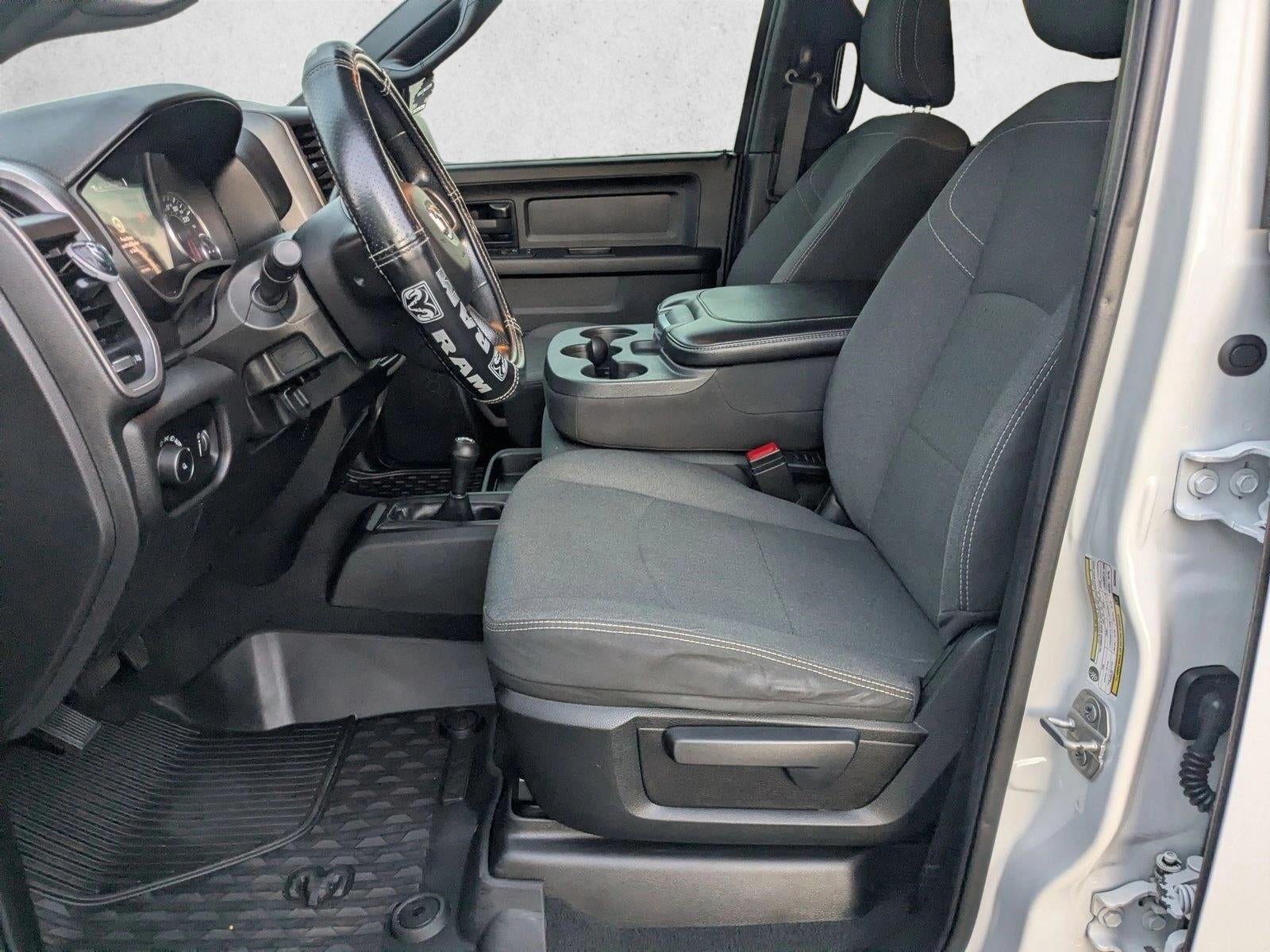 2022 RAM 3500 Tradesman 4x4 Crew Cab 8' Box