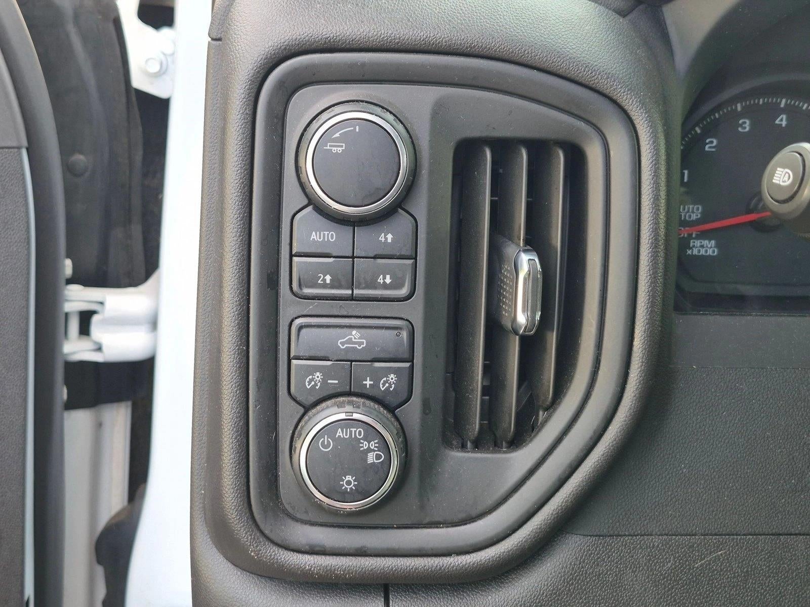 2023 Chevrolet Silverado 1500 Crew Cab Short Box 4-Wheel Drive Custom Trail Boss