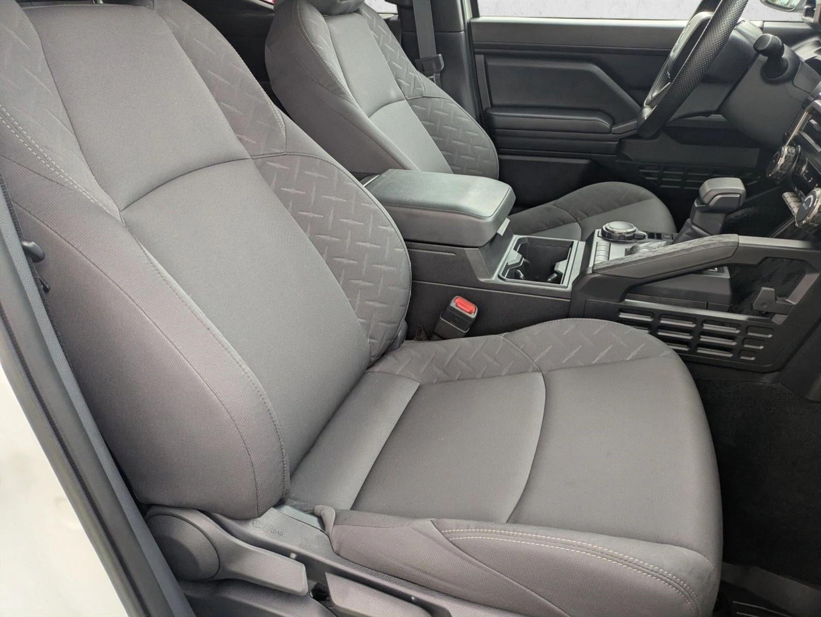 2024 Toyota Tacoma 4WD 4WD SR Double Cab 5' Bed AT (GS)