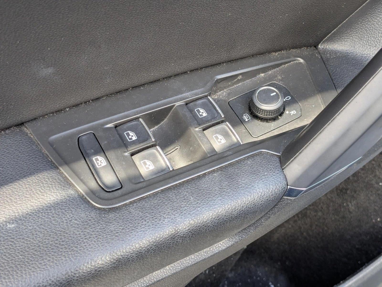 2020 Volkswagen Tiguan 2.0T SE FWD