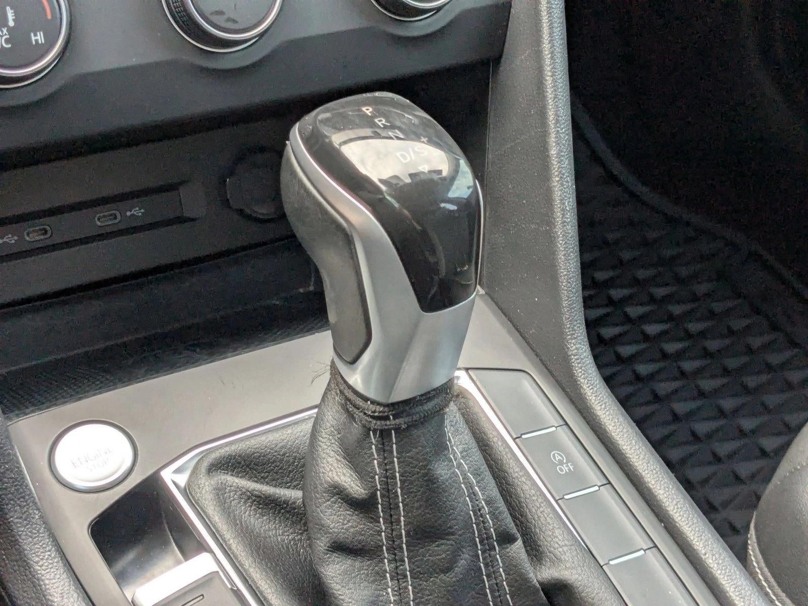 2022 Volkswagen Taos SE FWD