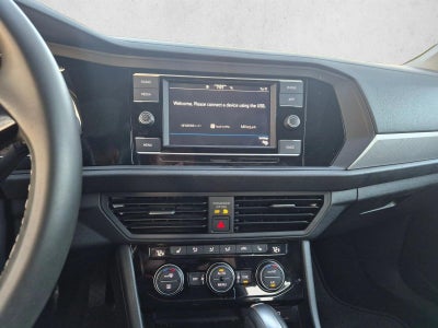 2021 Volkswagen Jetta SE Auto