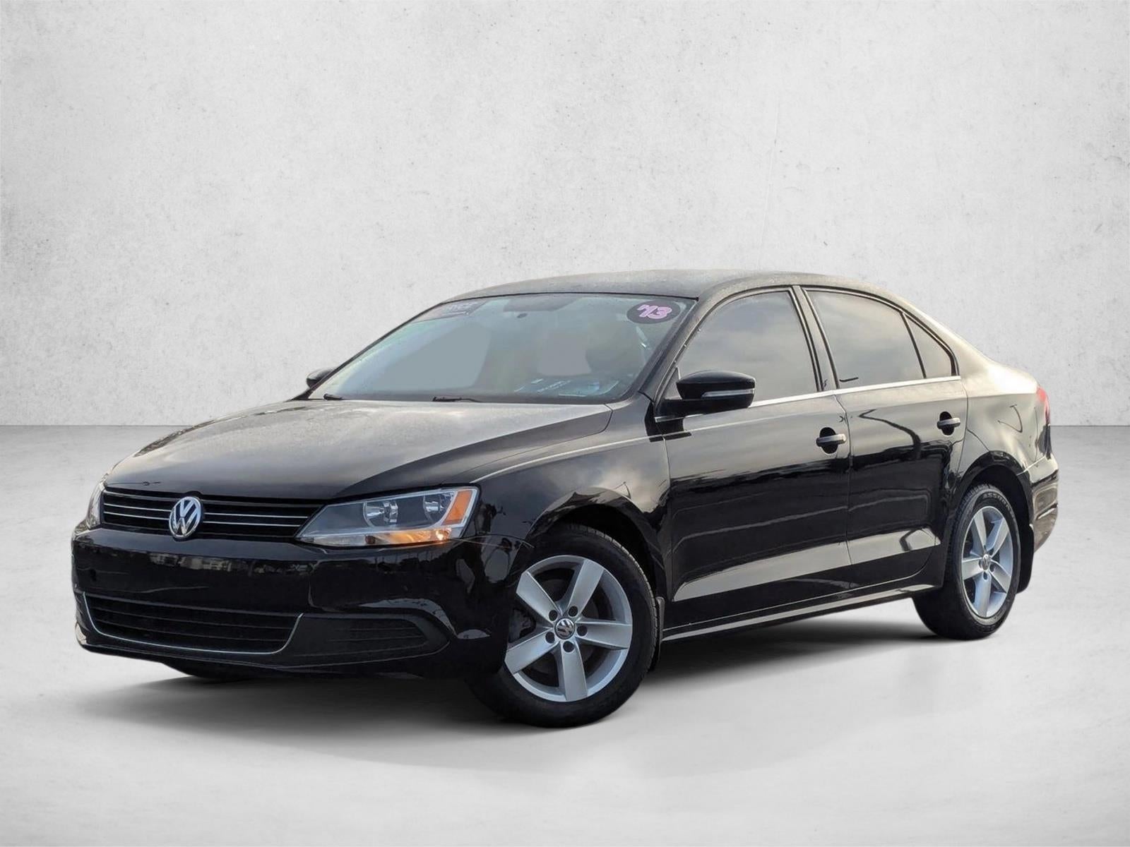 2013 Volkswagen Jetta 4dr DSG TDI Sedan