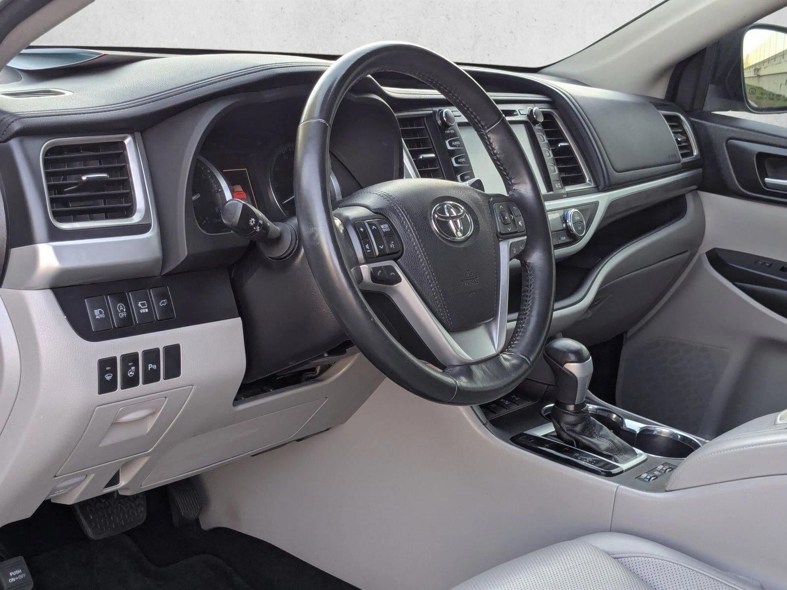 2018 Toyota Highlander Limited Platinum V6 AWD (Natl)