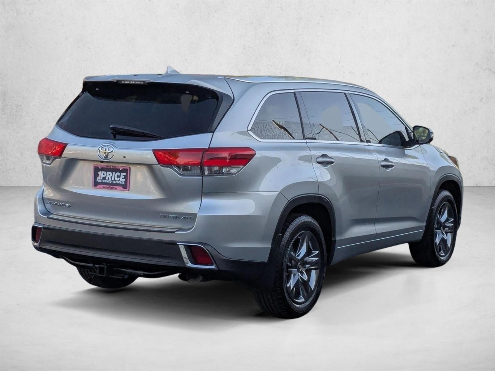 2018 Toyota Highlander Limited Platinum V6 AWD (Natl)