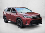 2019 Toyota Highlander SE V6 FWD (Natl)