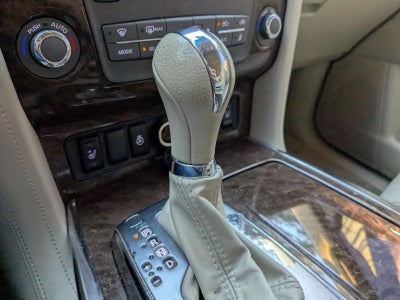 2016 INFINITI QX80 RWD