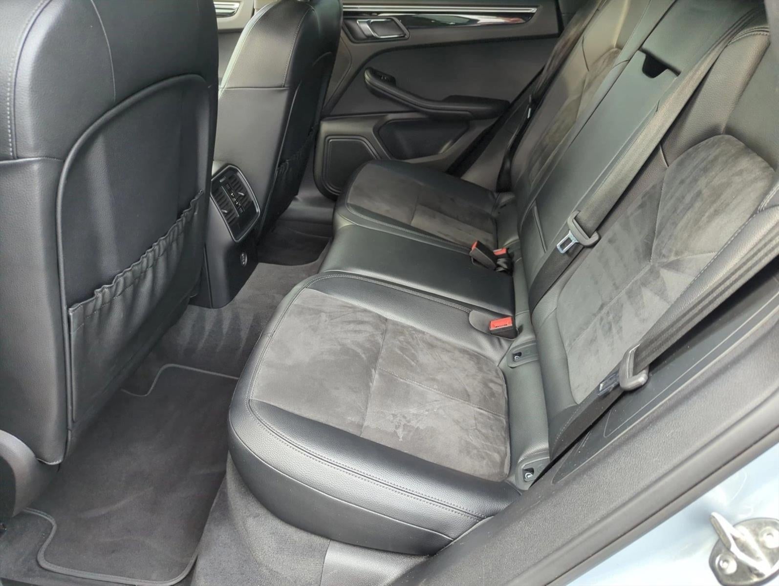 2018 Porsche Macan AWD
